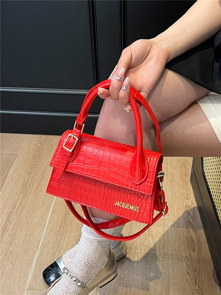 Designer European and American Trendy Letter Handheld Small Square Bag 2025 New Versatile Crocodile Pattern Shoulder Bag Casual Bag free shipping