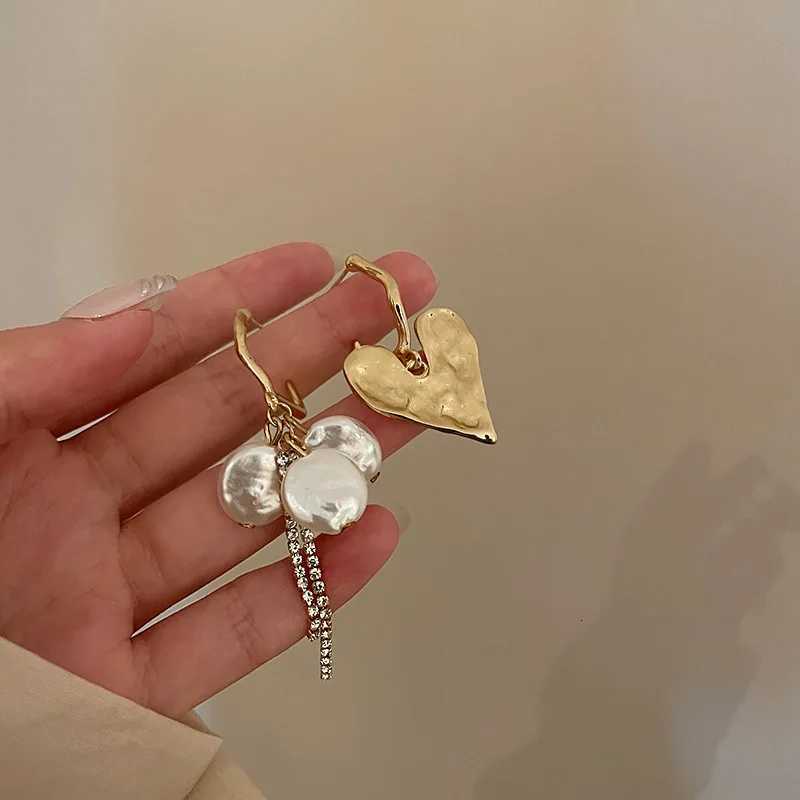 LATS Asymmetric Baroque Imitation Pearl Heart Tassel Dangle Earrings for Woman New Design Fashion Jewelry Party Gifts Y250812