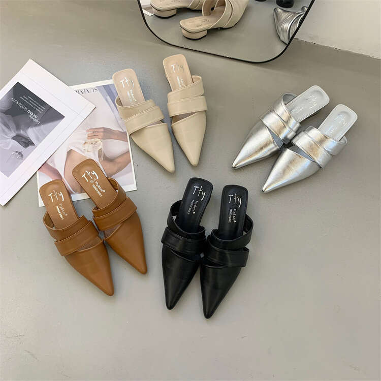 Tty Pointed Fashion Designer shoe Closed Toe Half Slippers 2025 Summer Korean Style Backless Single Shoes Thick Low Heel Hollow Out Sandals