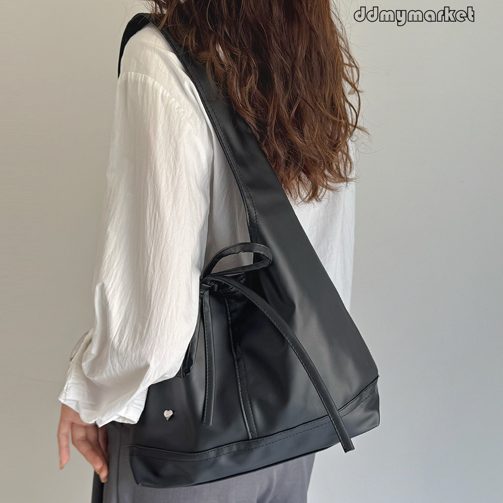 2025 New Niche Design Commuter Versatile Casual Bowknot Large Capacity Single Shoulder Underarm Tote Bag for Women ddmymarket