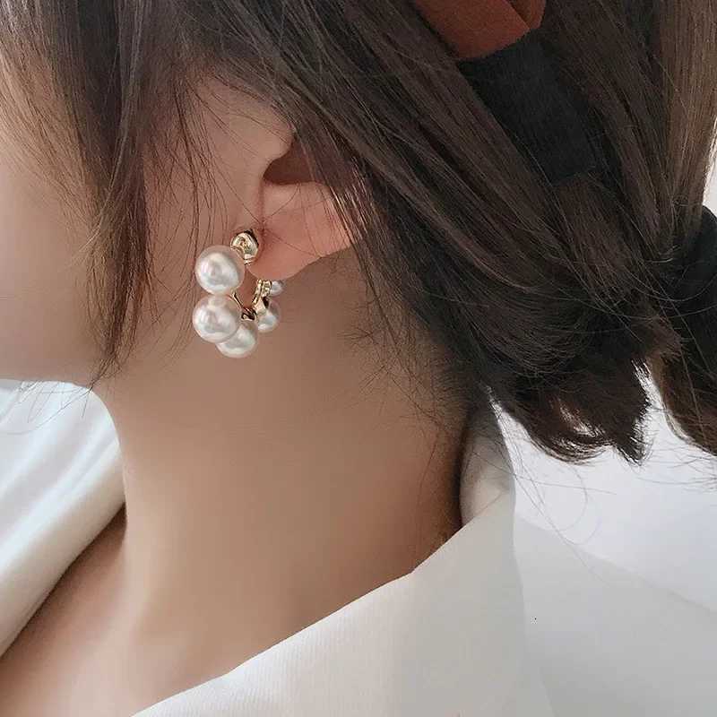 925 Silver Needle Pearl Round Fashion Simple Earrings Y250812
