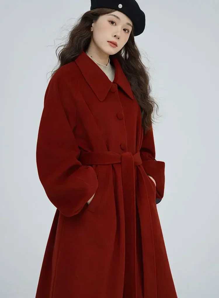 Vintage Red Wool Cape Coat with Belt Loose Fit Retro Style Womens Warm Woolen Outerwear Casual Chic Coat for Fall Winter Z250813