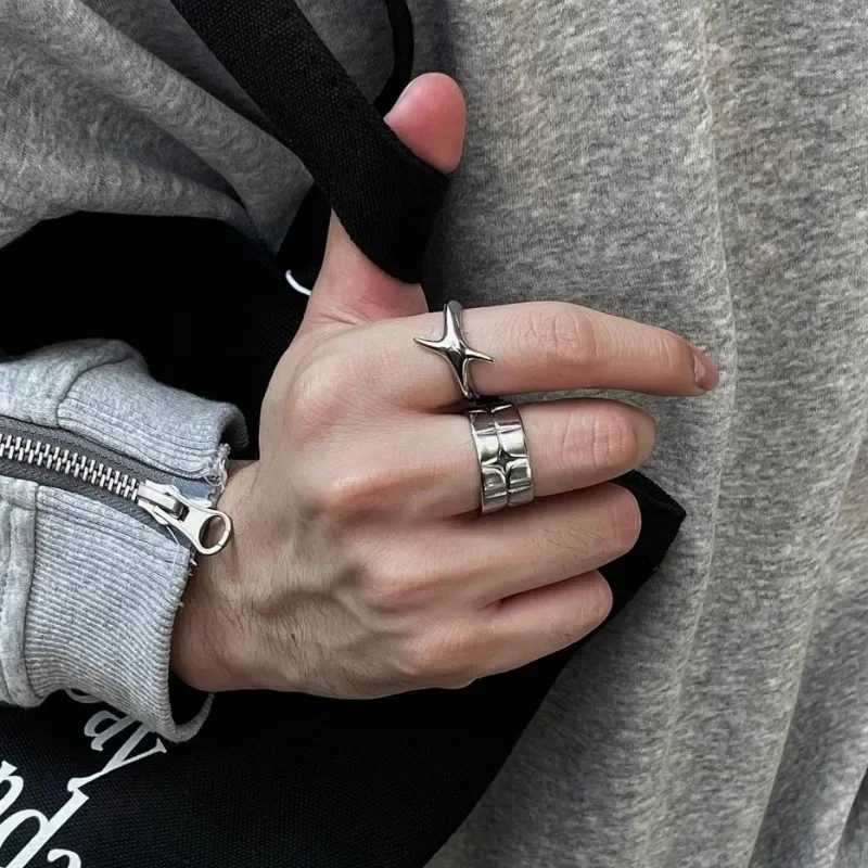 Retro Punk Silver Color Stars Open Rings for Women Men Fashion Adjustable Couple Rings Y2K Hip Hop Vintage Ring Jewelry Gifts W250812