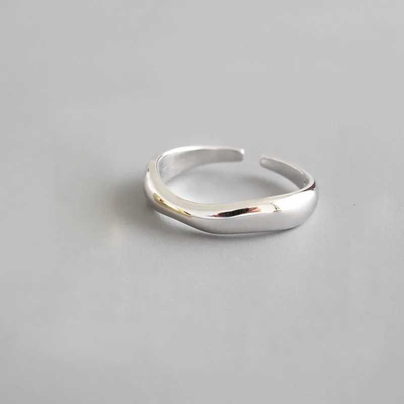 17mm Adjustable Silver Color Irregular Wave Rings Trendy Simple Geometric Handmade Jewelry for Women Couples W250812