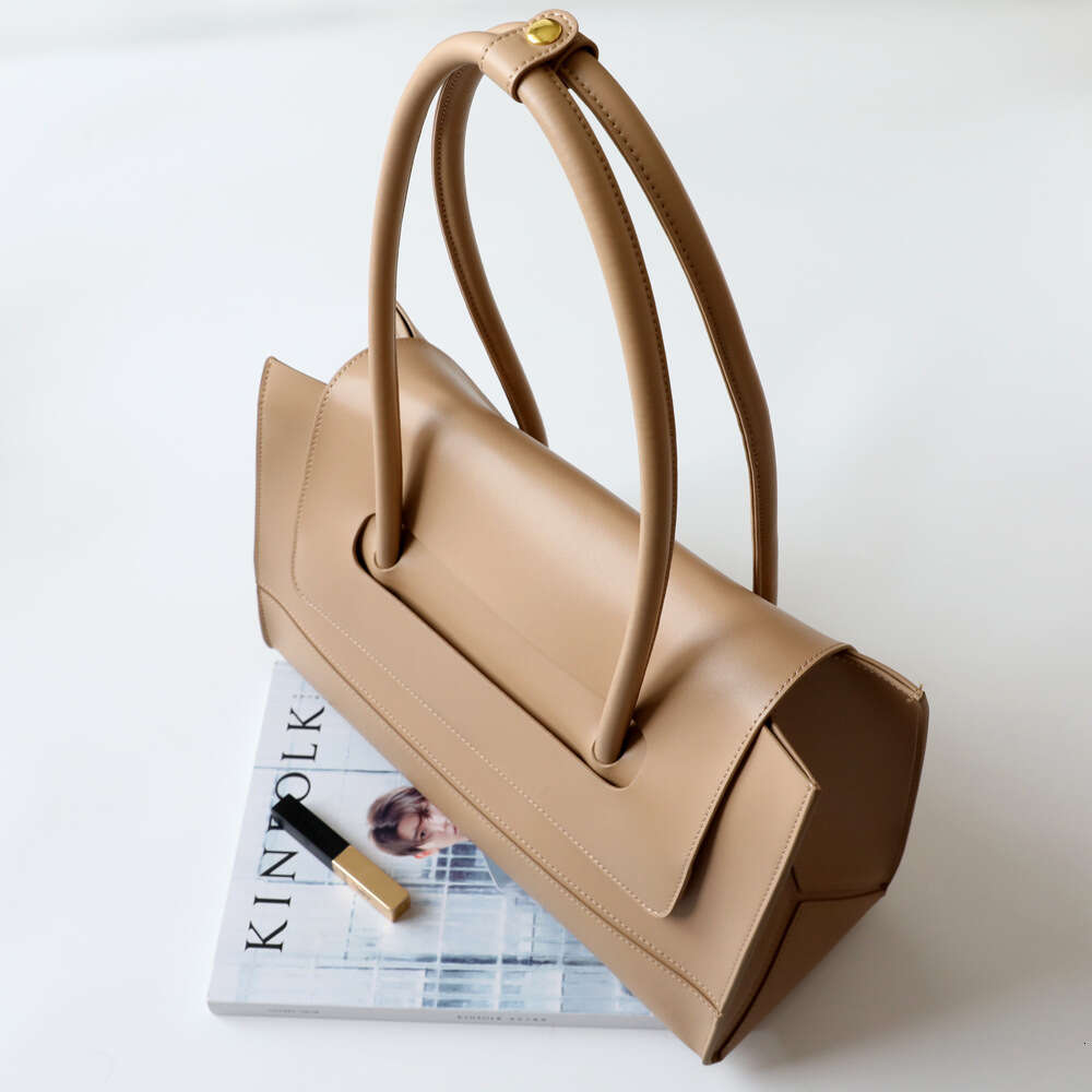 Genuine Leather Women s Simple Shoulder Underarm Casual Versatile Large Capacity Mercerized Cowhide Notebook Commuter Bag