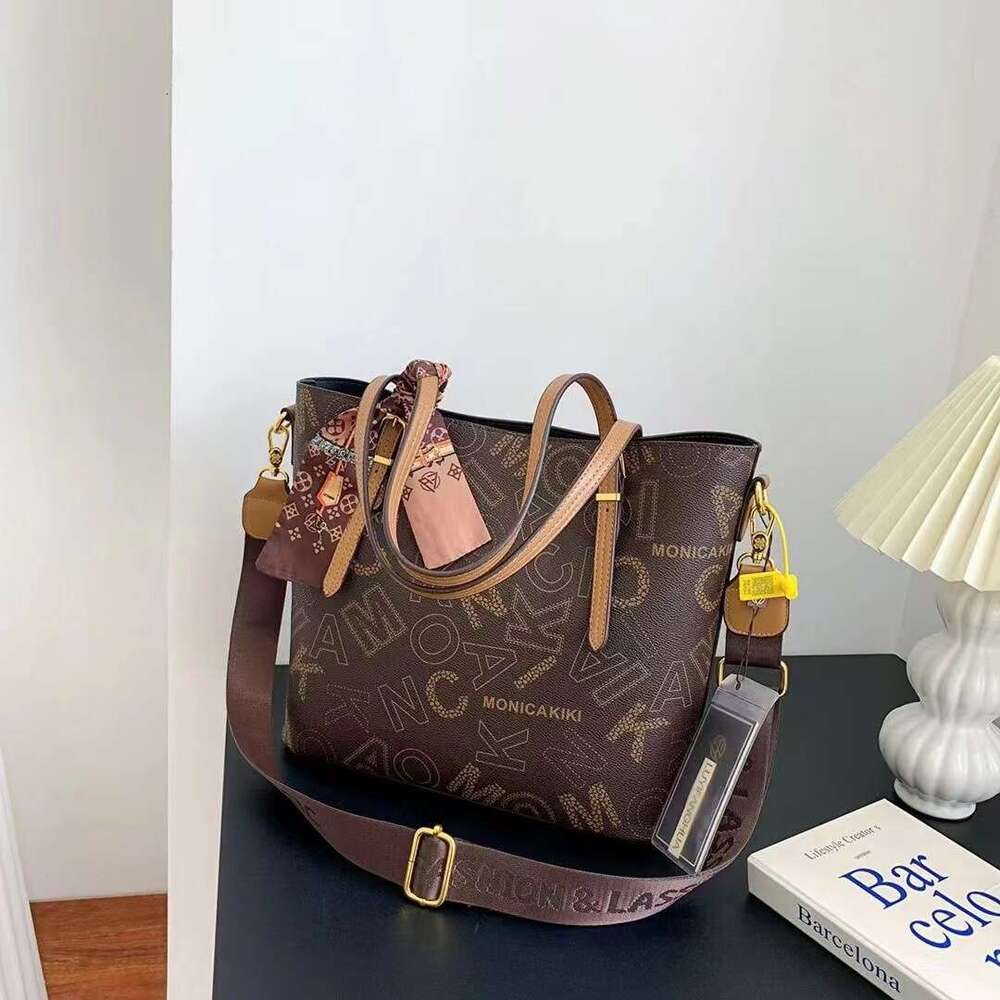 DHessentials Louis Fanghua Bag 2025 Trendy Fashion Single Shoulder Handbag Large Capacity High-end Tote