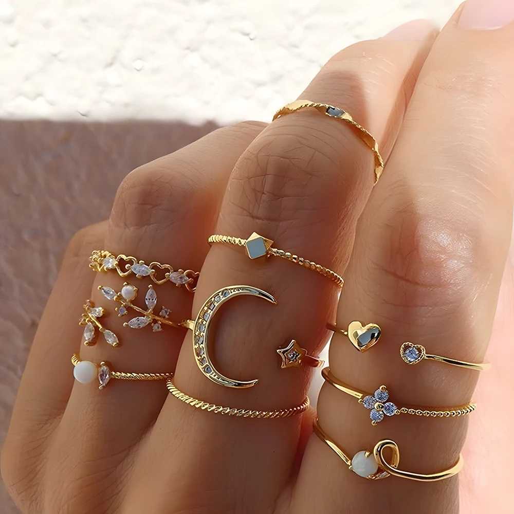 10Pcs Ring Set for Women Gold-color Chain Ring Set Bohemian Style Coin Snake Moon Star Party Leaves Love Trend Gift Jewelry W250812