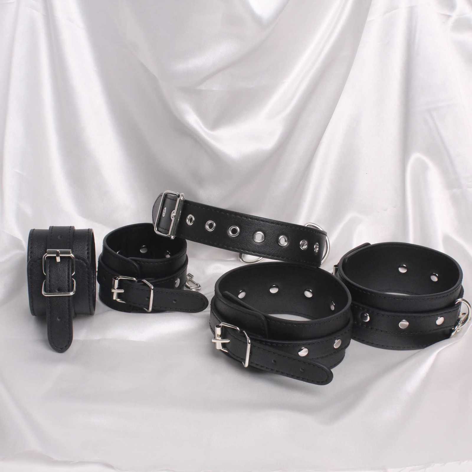 Black Leather Bondage Handcuffs Arm Cuffs Restraints Straps Hand Belt Cuffs Slave BDSM Exotic Sex Toys for Adults Couple Games XJ250813