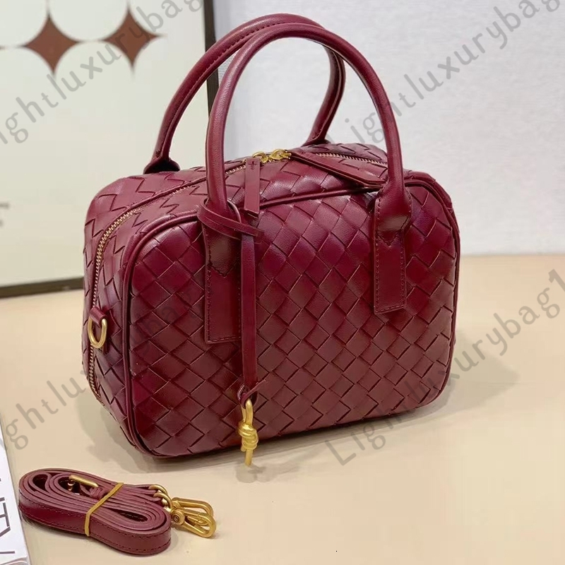 Designer Small Crochet Pillow Bag With Leather Chain Commute Camera Bag Fashion Handbag Wild Shoulder Bag Leisure Lady Shopping Bag