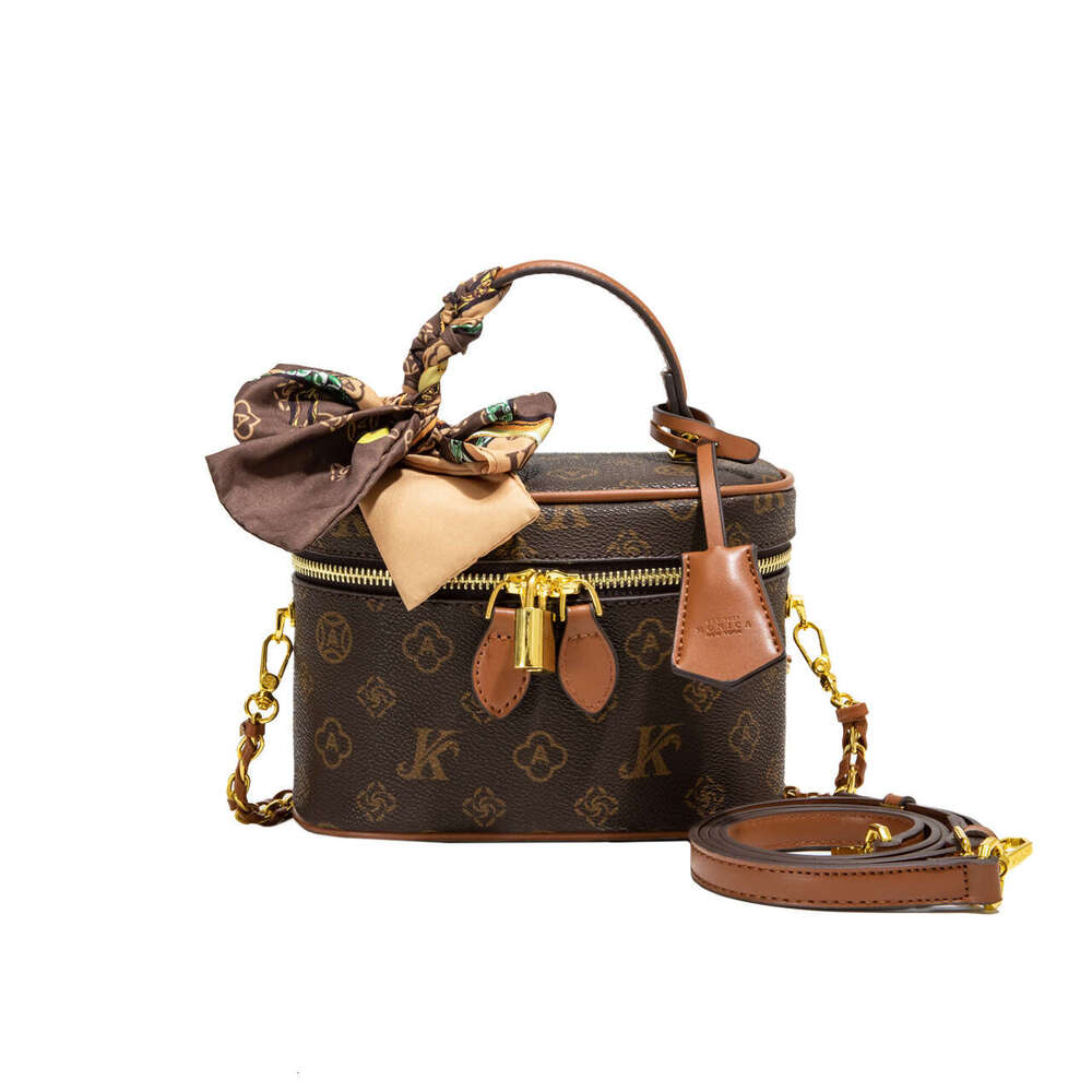 Hot Selling Monica Handheld Makeup Crossbody For Women, High-End Vintage Fashion Box Bag, Trendy Versatile Shoulder Bag Designer Bags