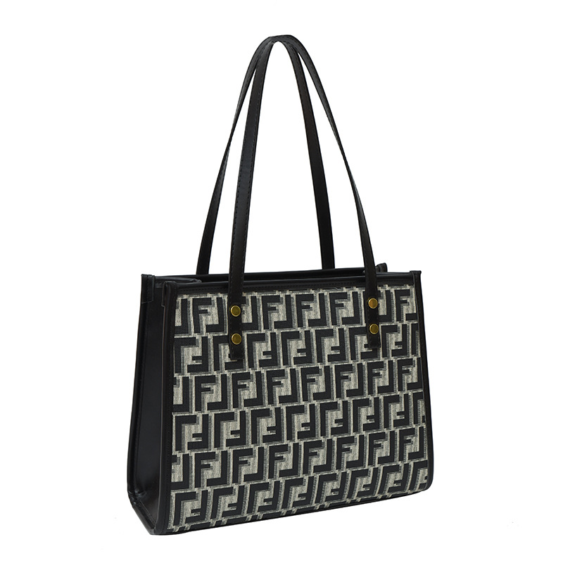 Fashion tote bags for women 2025 new autumn and winter styles simple fashionable and retro letter - printed women's single - shoulder tote bags