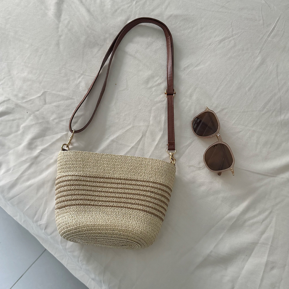 2025 New Striped Mini Crossbody Phone Vacation Beach Fashion Versatile Casual Woven Bag ddmymarket