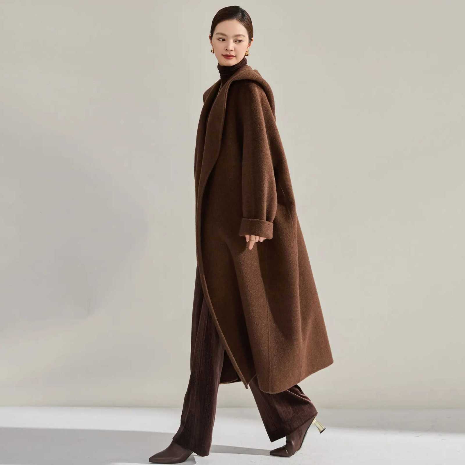 2025 Winter New High End Silk Cashmere Woolen Coat Women Long Hooded Bathrobe Solid Color Hoodie Elegant Wool Overcoat 15485 Z250813
