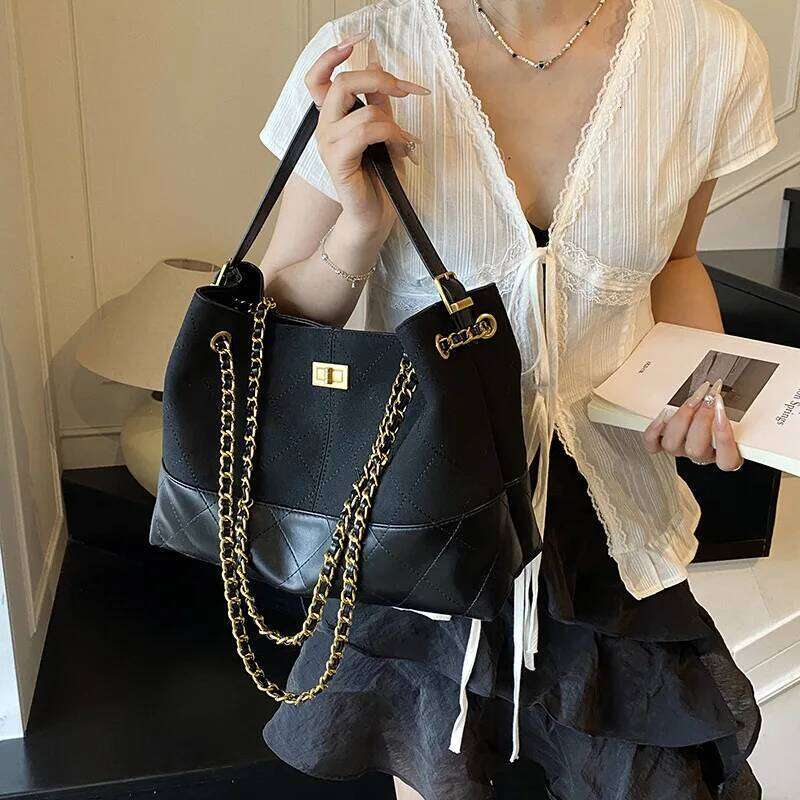 Designer Luxury New Retro Color Block Tote Bag Women S Large Capacity Commuter Quilted Underarm Chain Versatile Crossbody