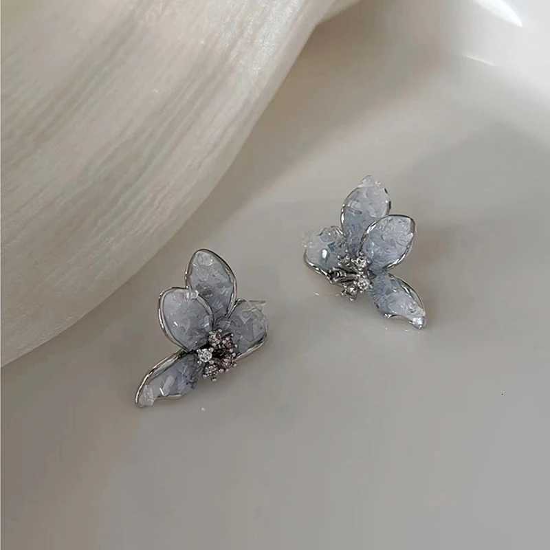 FTCY Blue Gradient Crystal Butterfly Earrings for Women Korean Elegant Flower Earrings Luxury Wedding Party Jewelry Gift Y250812