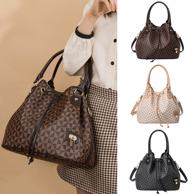 free shipping designer bag new large-capacity retro-printed Korean-style handbag for women
