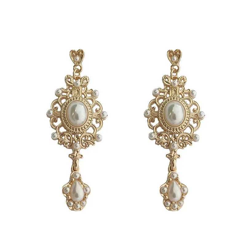 Vintage Palace Golden Pearl Hanging Earrings For Women Wedding Baroque Bohemia Fine Drop Earrings Female Elegant Jewelry Gift Y250812