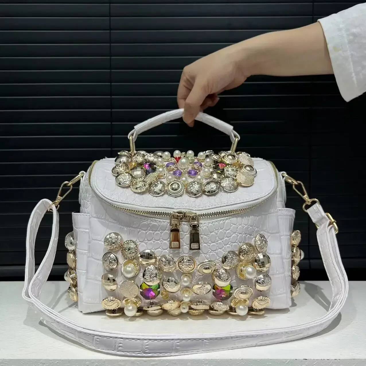 Women's Fashion Dia Handbag Elegant Evening Beaded Light Shoulder Crossbody Bag high-quality