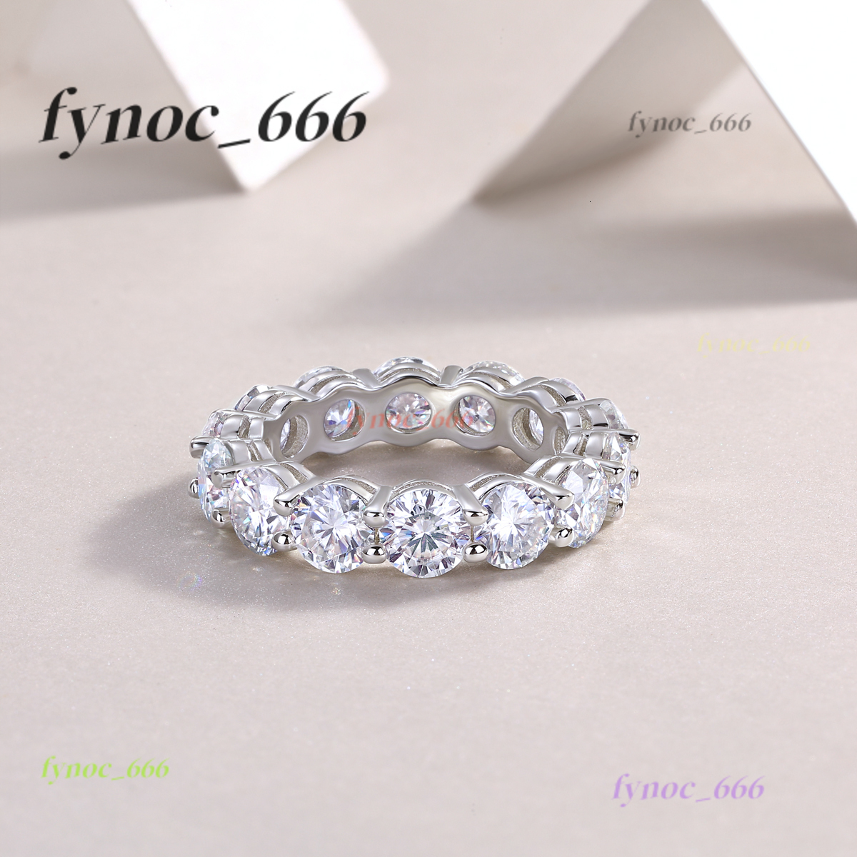 925 Sterling Silver Ring with 1ct Moissanite Center Stone Luxury Design for Special Occasions