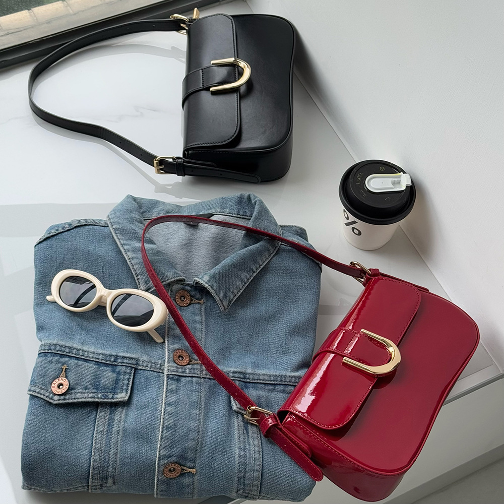 Burgundy Handbag for Women 2025 New Style Handheld Underarm Textured Versatile Crossbody French Niche Single Shoulder Shiny Bag ddmymarket