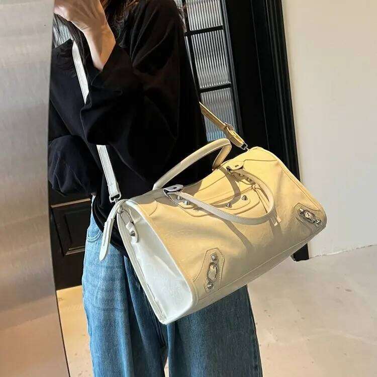 Women's Retro Rivet Locomotive Messenger Shoulder Tote Bag Casual Lightweight Large Capacity PU Leather Crossbody Fashion Purse