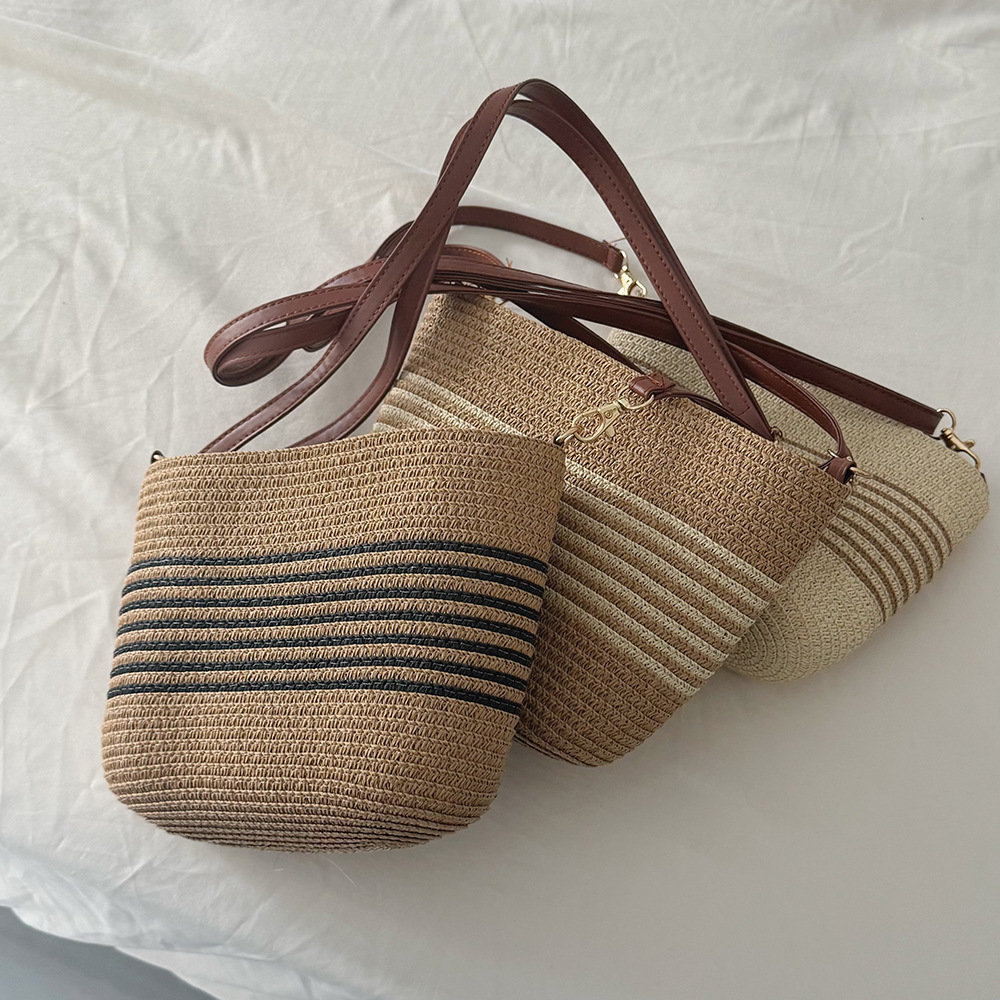 2025 New Striped Mini Crossbody Phone Vacation Beach Fashion Versatile Casual Woven Bag ddmymarket
