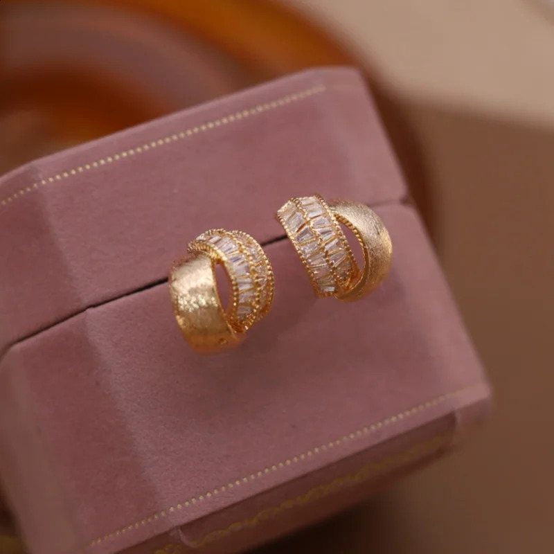 Korean n fashion jewelry 14K gold plated cross zircon brushed metal earrings elegant womens daily work accessories 250812