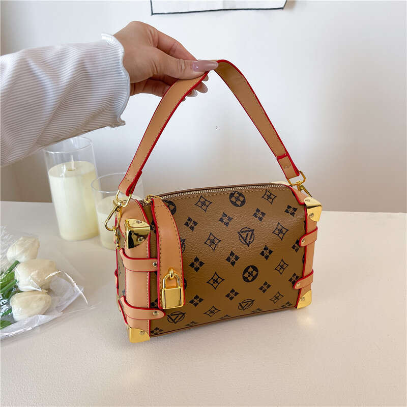 2025 pretty Evening Bags Fashion Small Bucket Bag Ladies Beige Yellow Shoulder Casual Messenger Mini Handbag beautiful Solid Color Mobile Phone Party