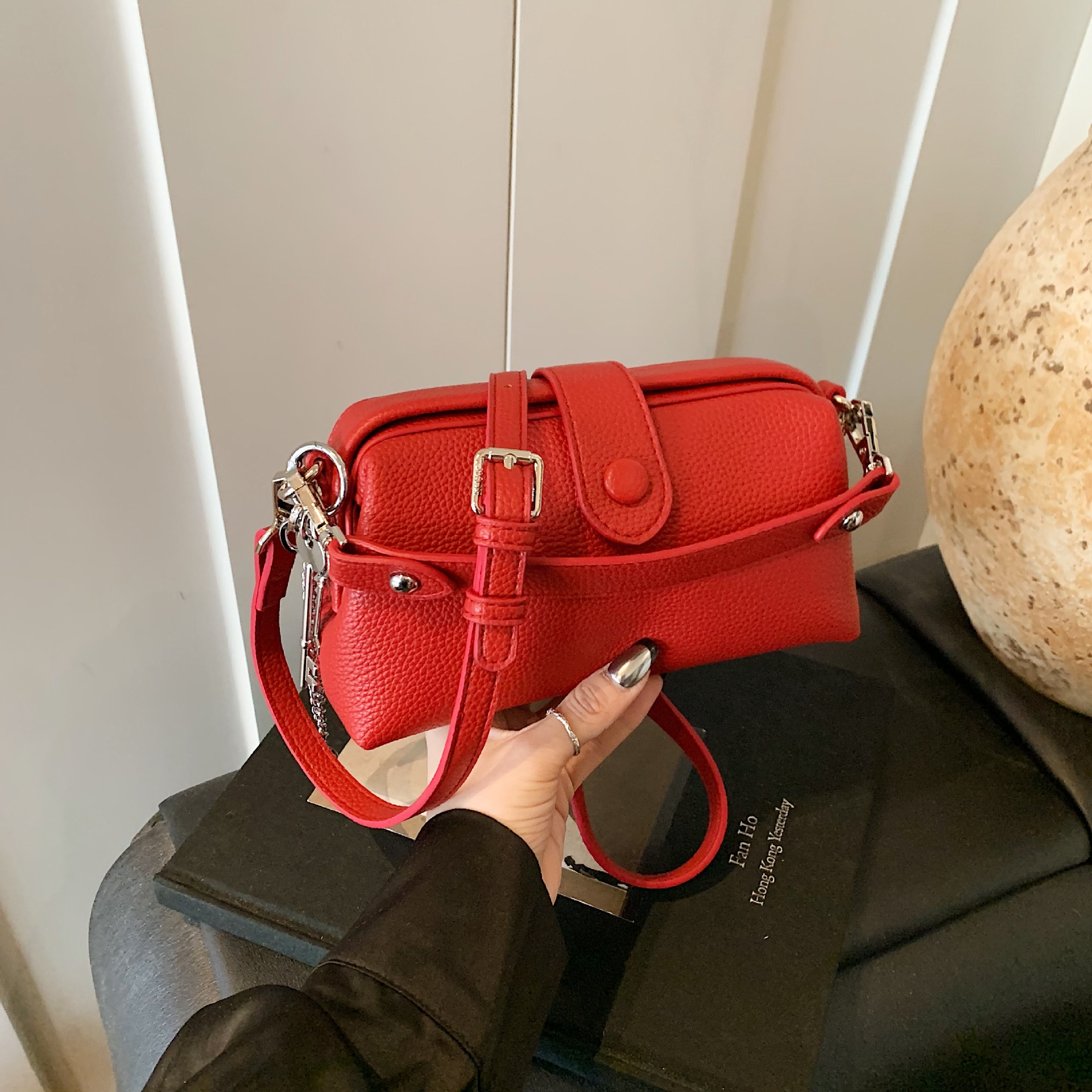 A Korean style Hand held Ins Cross border Trade Simple Commuting Single shoulder Crossbody Bag - view 4