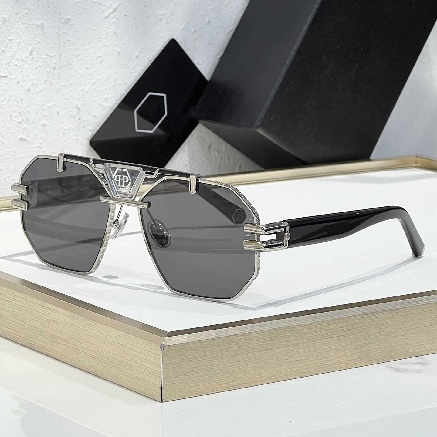 High-quality Luxury Fashion Designer Brands Spp077 Niche Sunglasses Pp Home Vacation Cool Party Sun Protection Unisex