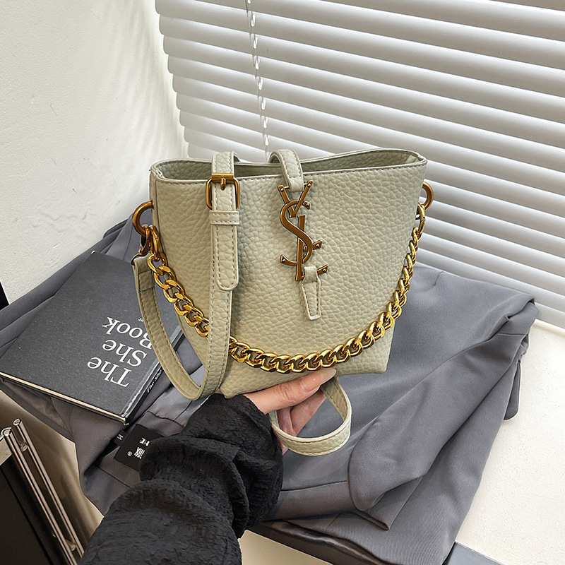 Designer bag free shipping hot Light luxury outdoor bucket bag simple and versatile vintage tote handbag