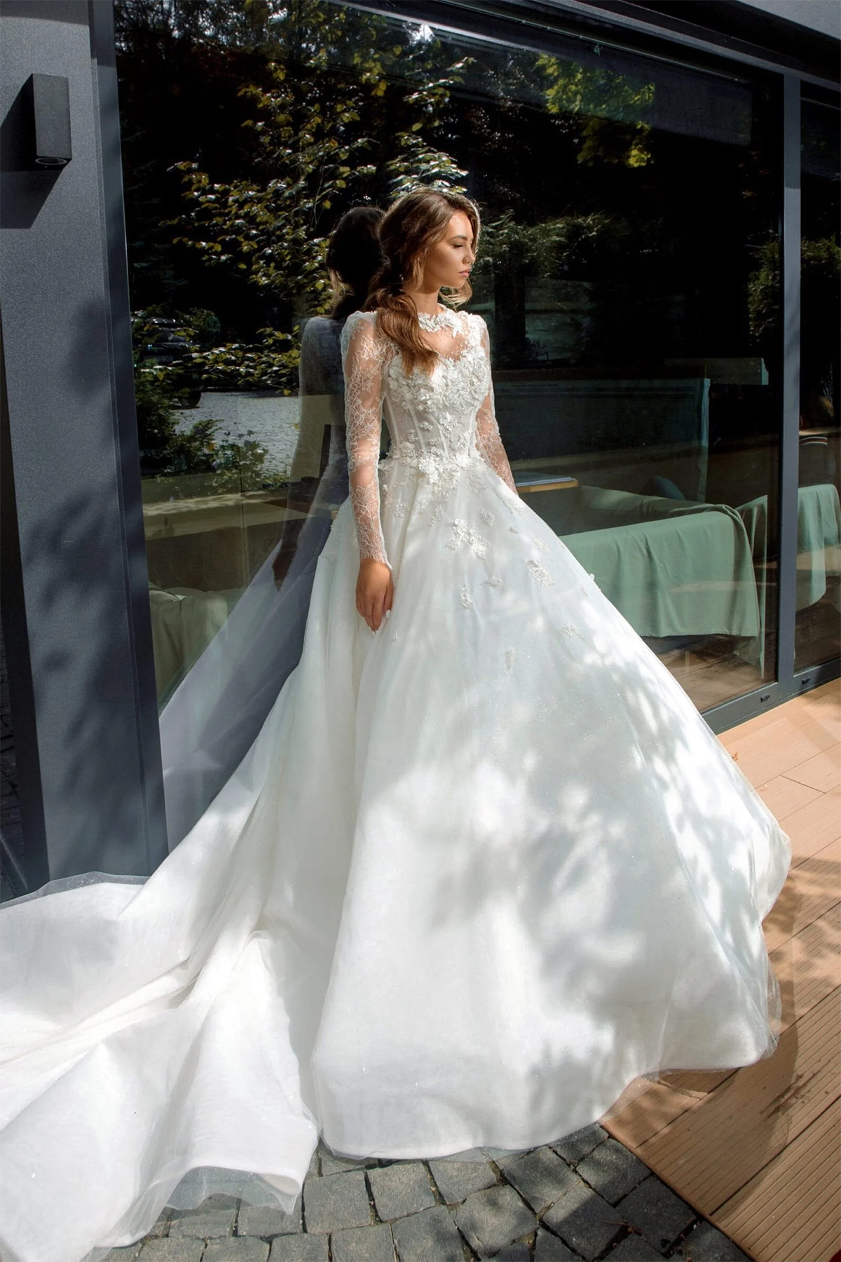 Beaded Floral Lace Wedding Dresses A Line Long Sleeves Illusion Bridal Gowns with Sweep Train Custom Made Castle Dresses for Birthday Special Occasion