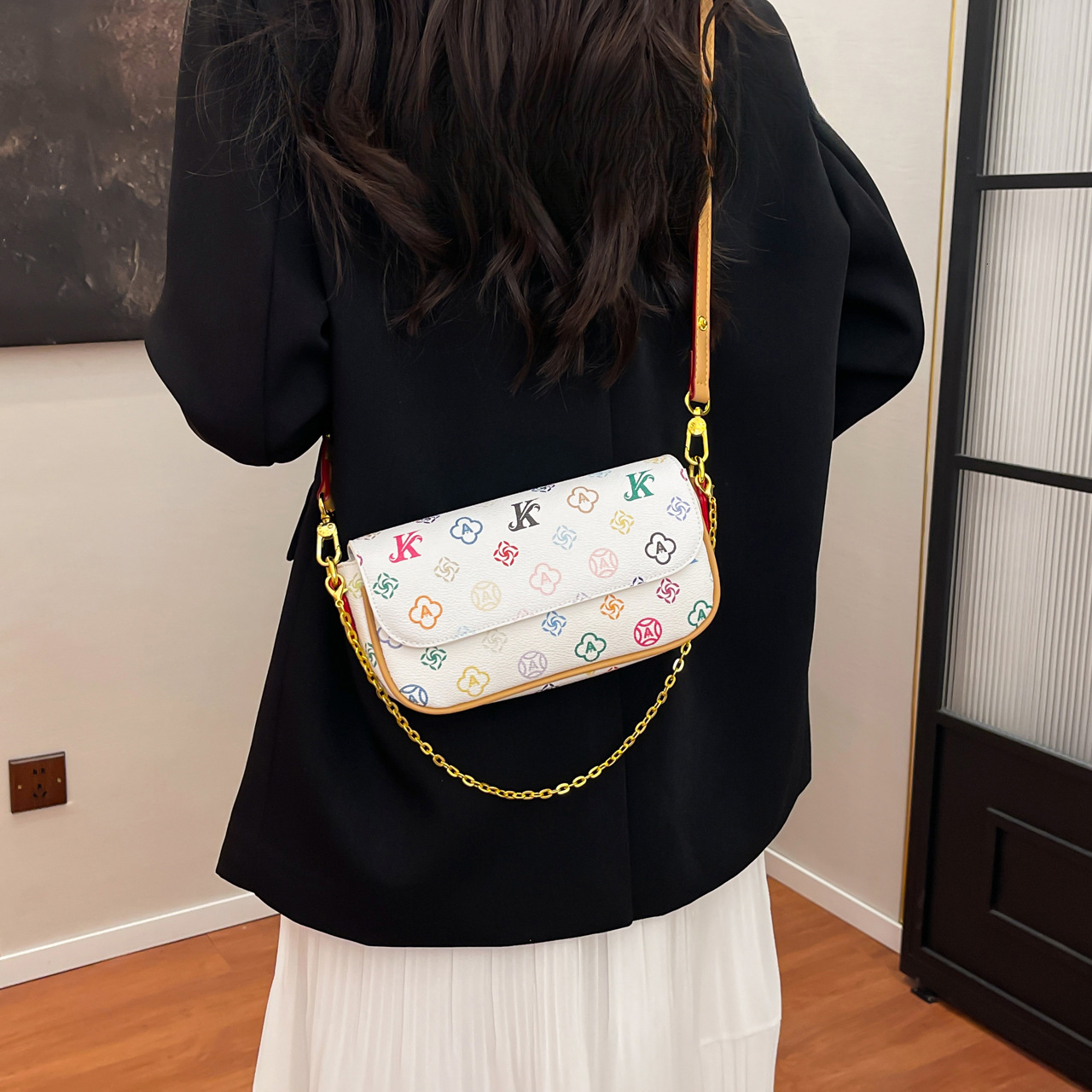 Luxury Brand Women's Designer Handbag 2025 Free Shipping High-end Single Shoulder Underarm Small Square Bag High-end Evening Dress Bag Wallet