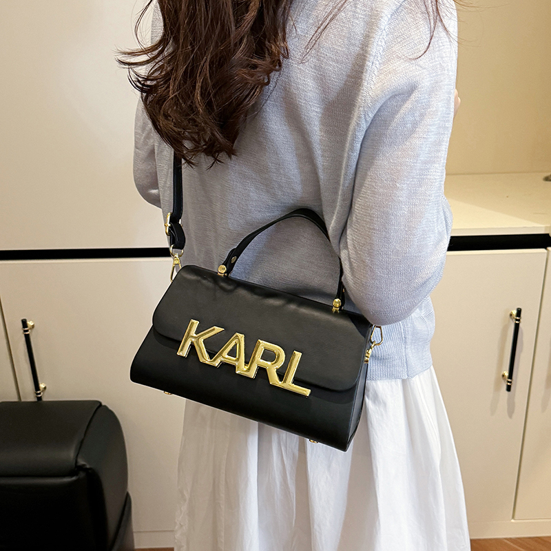 New 2025 Luxury Fashion Handbag High-Quality Single Shoulder Bag Simple and Versatile Crossbody Evening Bag 8862