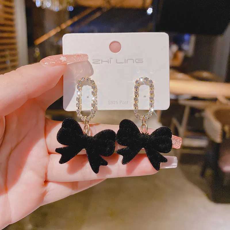 Black Bowknot Hang Earrings for Women Korean Design Red Bow tie Crystal Long Dangle Earring Wedding Jewelry Brincos Aretes Gift Y250812