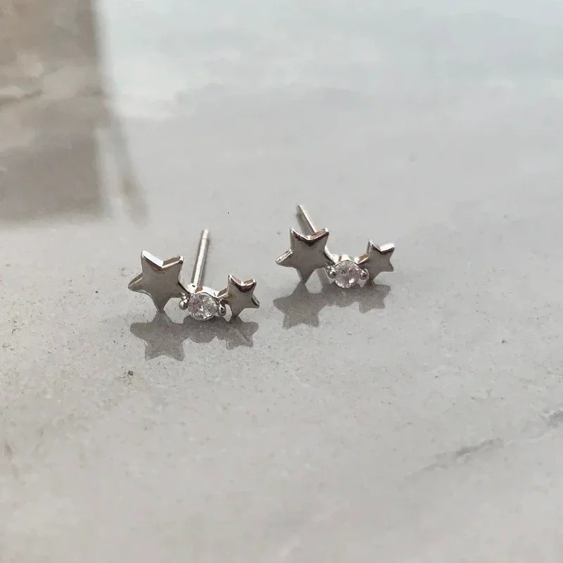 Y2K Pentagram Star Stud Earring for Women Shinning Punk Gothic Silver Color Helix Piercing Ear Bone Nail Jewelry Accessories 250812