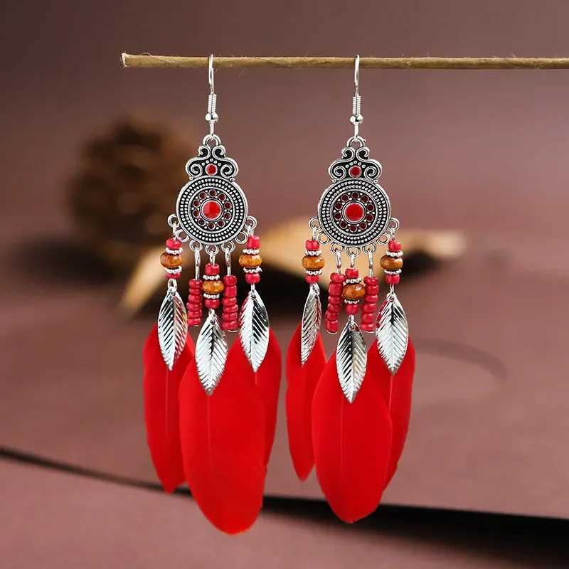 Bohemian Ethnic Feather Drop Earrings For Women Elegant Wood Beads Long Tassels Dangle Earring Girls Fashion Party Jewelry Y250812