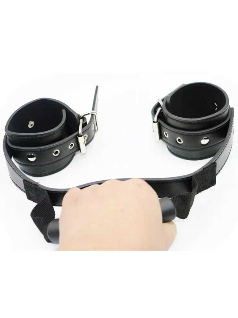 SM Sex Leather Handle Handcuffs Eroticism Sexual Restraint Props Bondage Gear for Couples Master Slave Training Sex Toys XJ250813