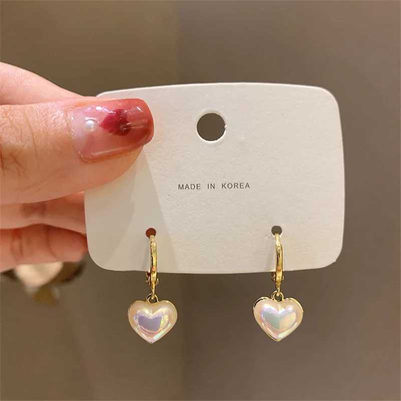 Classic Design Pearl Heart Pendant Earrings 2024 Fashion Jewelry Party Girls Sweet Temperament Accessories For Womens Earrings Y250812