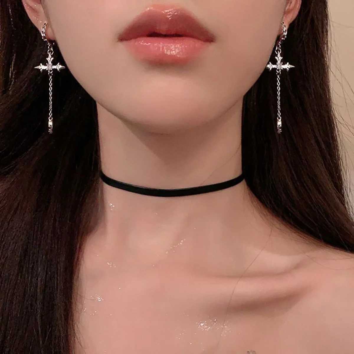Cool Rhinestone Zircon Cross Earrings for Women Korean Fashion Long Tassel Earring Girls Daily Birthday Party Y2k Jewelry Gifts Y250812