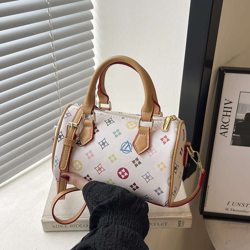 2025 pretty Evening Bags Fashion Small Bucket Bag Ladies Beige Yellow Shoulder Casual Messenger Mini Handbag beautiful Solid Color Mobile Phone Party