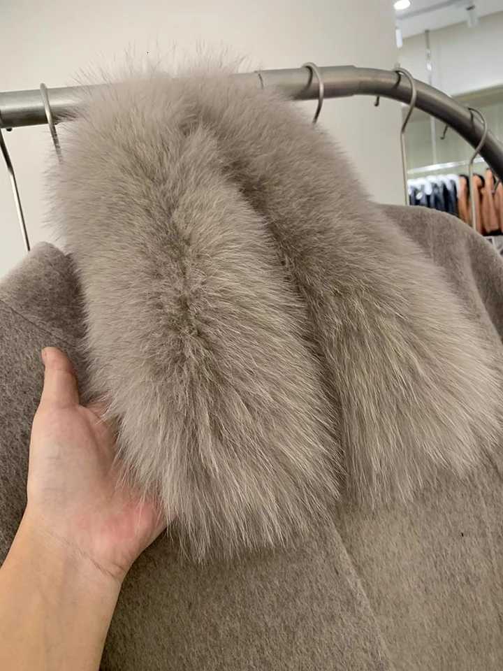 Autumn Winter Office Lady Elegant Women Winter Coats Batwing Sleeve Jacket Lady Warm Korean With Belt Women Party Coats Z250813