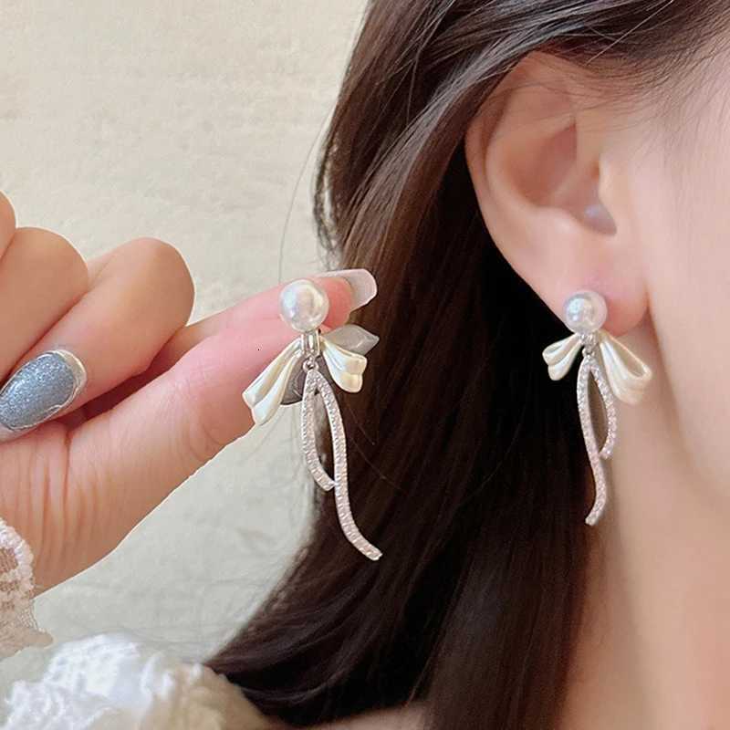 Korean Style Elegant Simple Bow Crystal Pearl Long Dangle Earrings for Women Fashion Luxury Rhinestone Sweet Jewelry Party Gifts Y250812