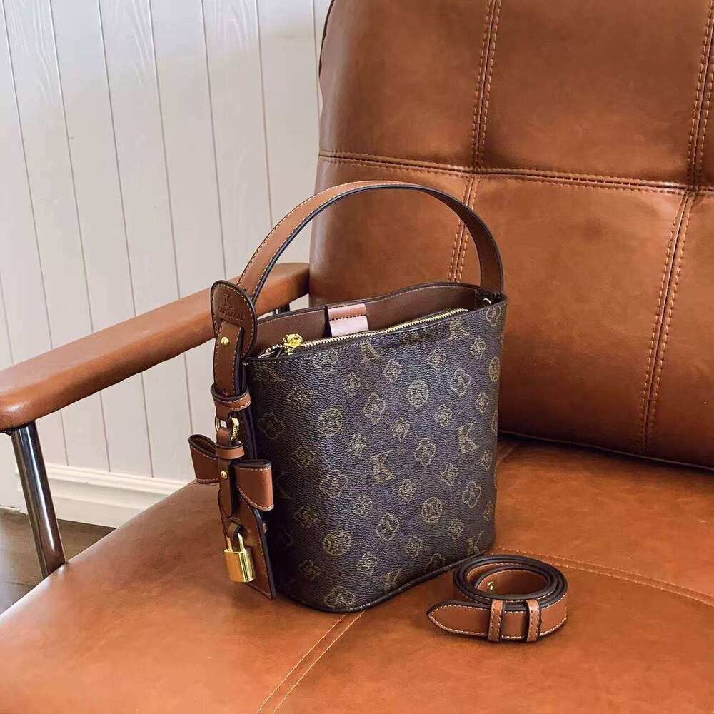 Gutiko White Three-Color Textured Bucket Fashion Handbag for Women 2025 New Large Capacity Crossbody Bag Trendy