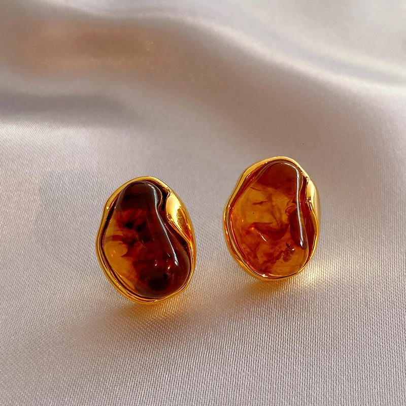 Maillard French Amber Color Irregular Geometric Stones Stud Earrings for Women Simple Unique Girl Jewelry Christmas Gift 250812