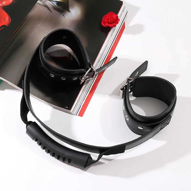 SM Sex Leather Handle Handcuffs Eroticism Sexual Restraint Props Bondage Gear for Couples Master Slave Training Sex Toys XJ250813