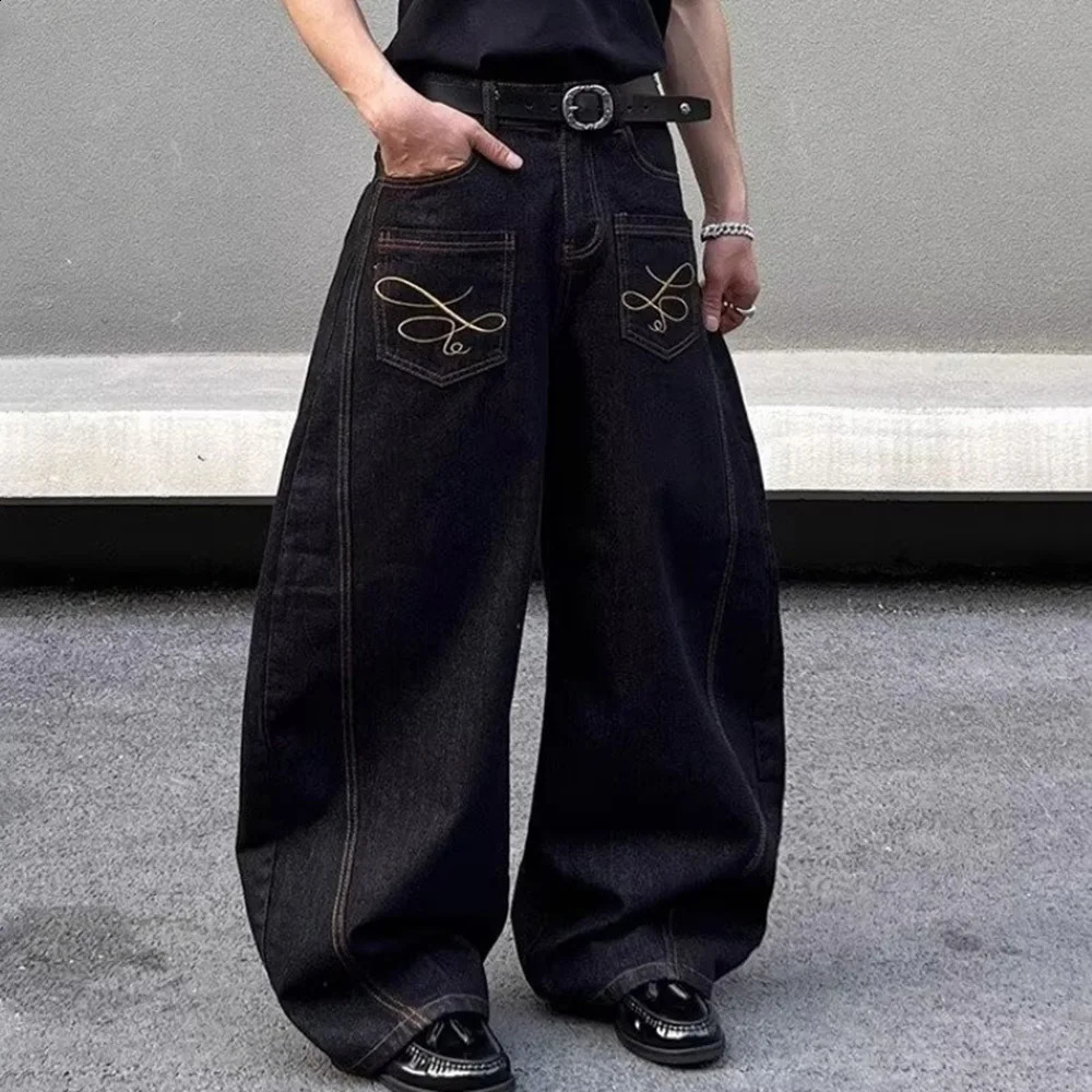 2025 Summer Mens Y2k Pocket Decoration Jeans Harajuku Retro Fashion Trend Street HipHop Casual Loose Niche Bottoms 250808