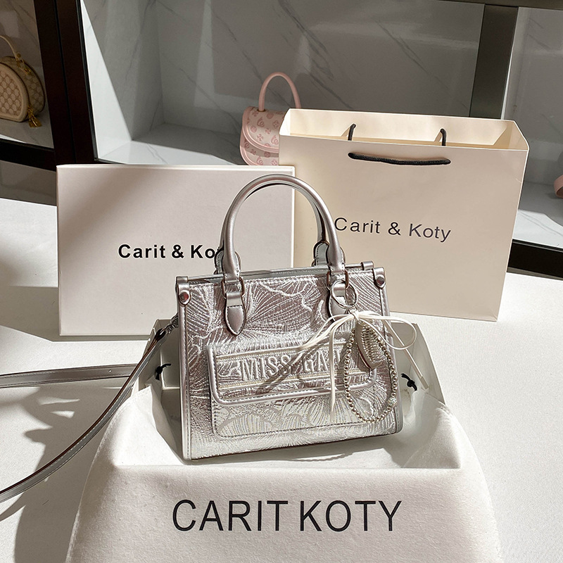 Luxury Handbag Designer Free Shipping Direct Silver Heavy-duty Embroidered Handbag 2025 New Fashionable High-end Office Handbag Women's Shoulder 