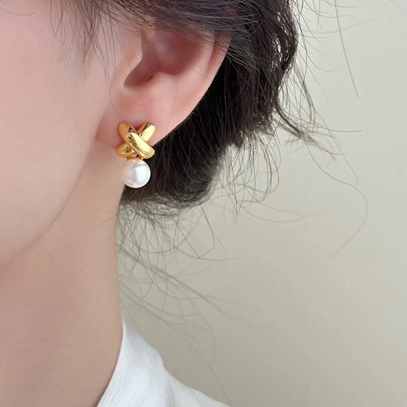 Arrival Stud Earrings Fashion Water Drop Simulated-pearl Vintage Cross Pearl Earrings Simple Light Jewelry 250812