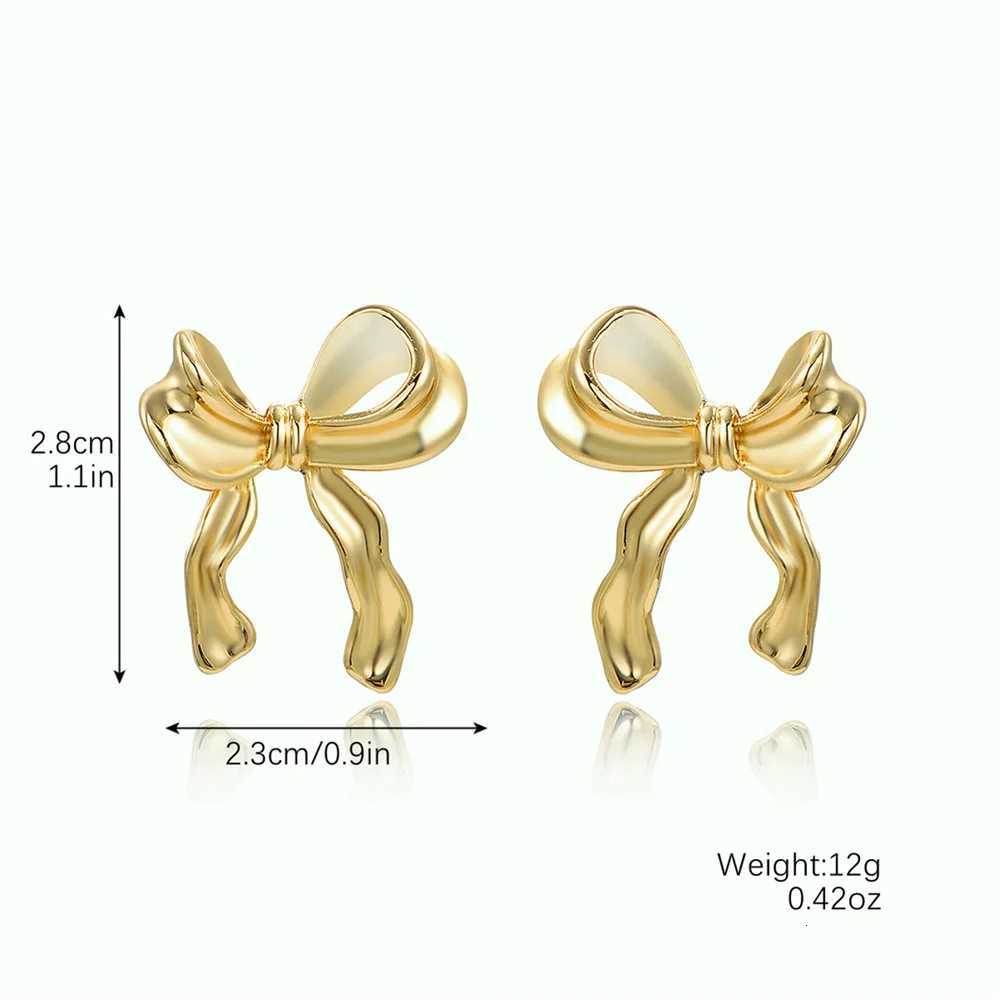 Gold Color Alloy Stud Earrings Simple Bow Earring For Women French Retro Earrings Fashion Jewelry Trendy Accessories Gifts Y250812